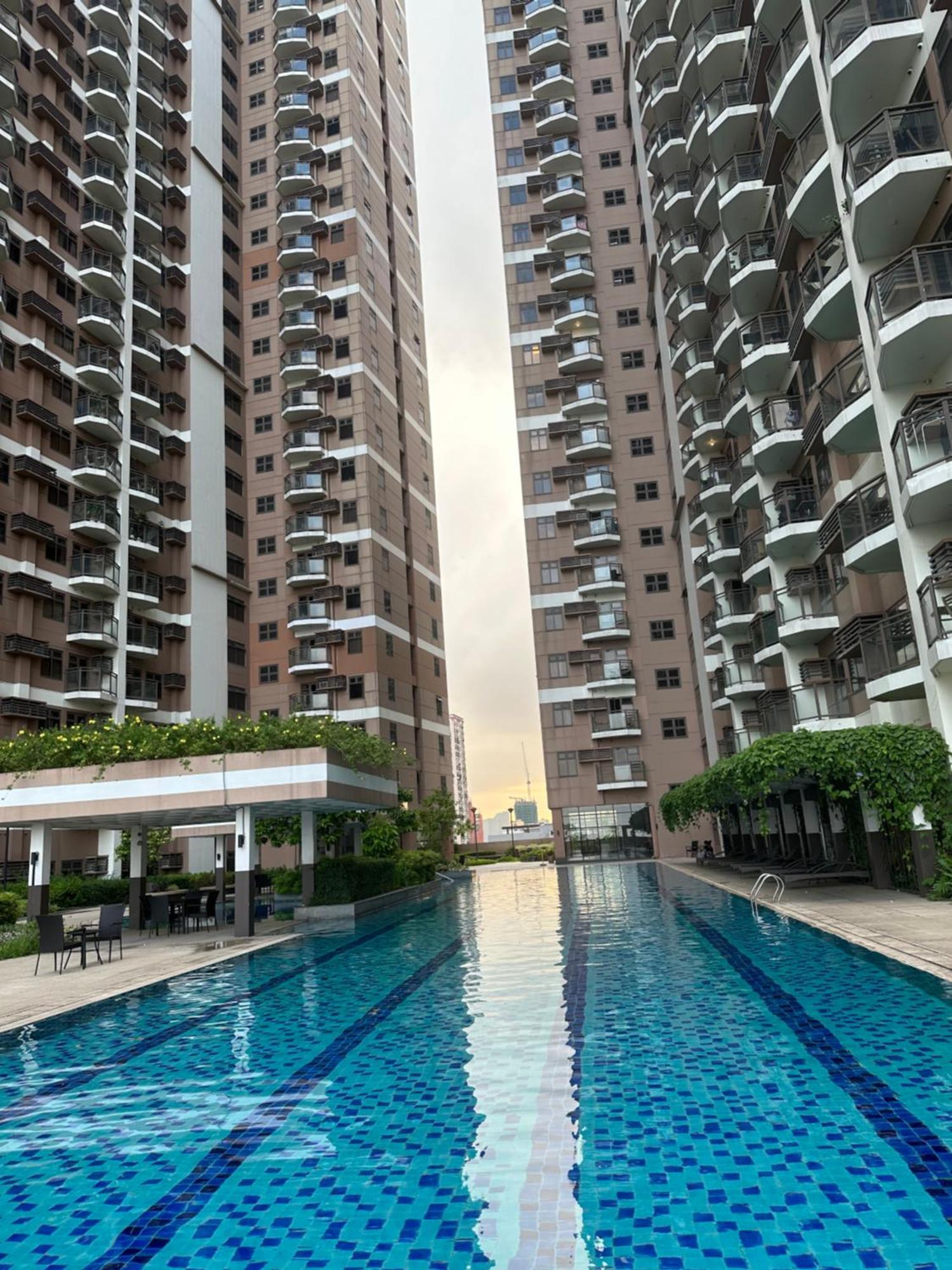 Апартаменты The Radiance Manila Bay Экстерьер фото