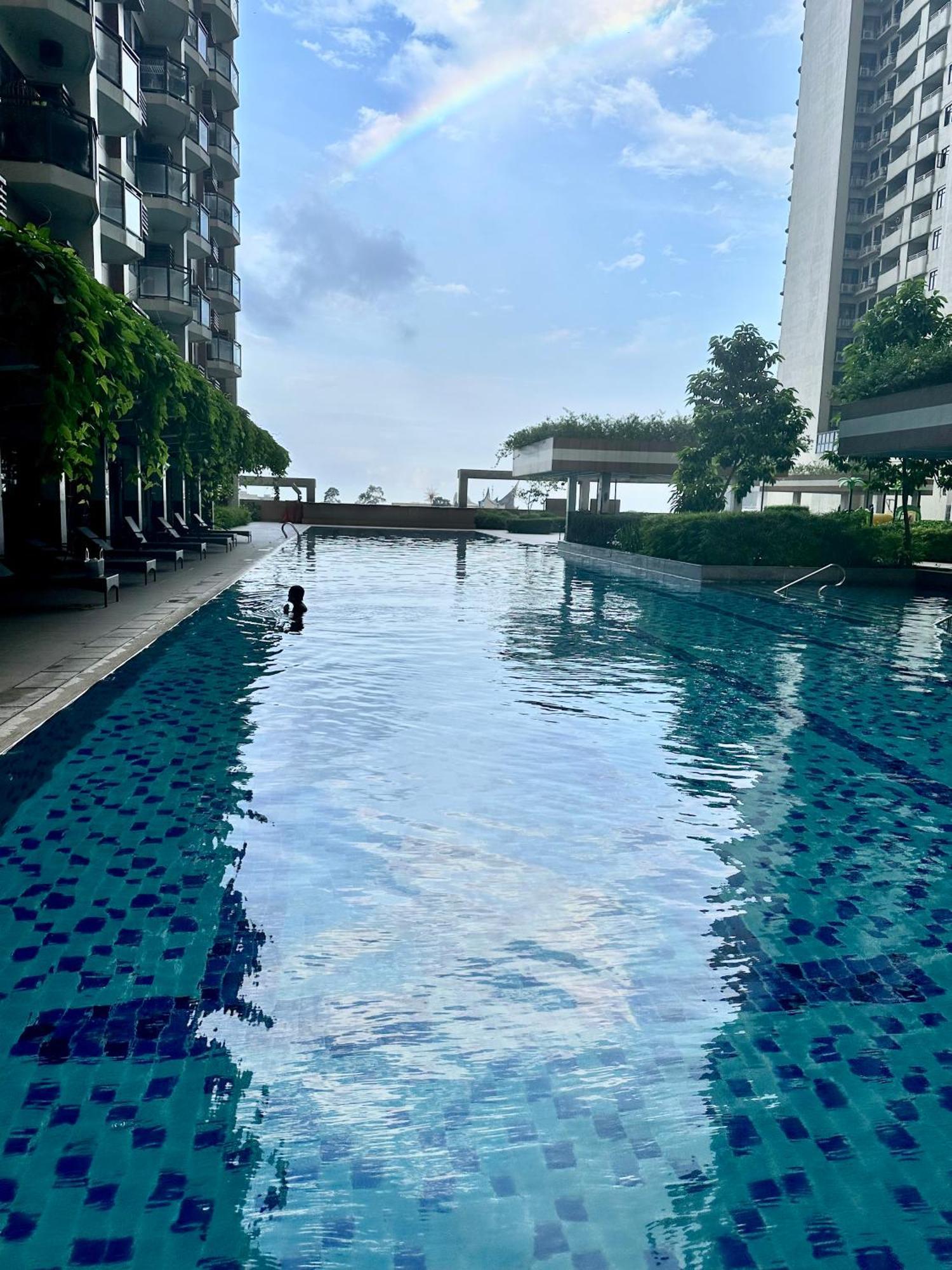 Апартаменты The Radiance Manila Bay Экстерьер фото
